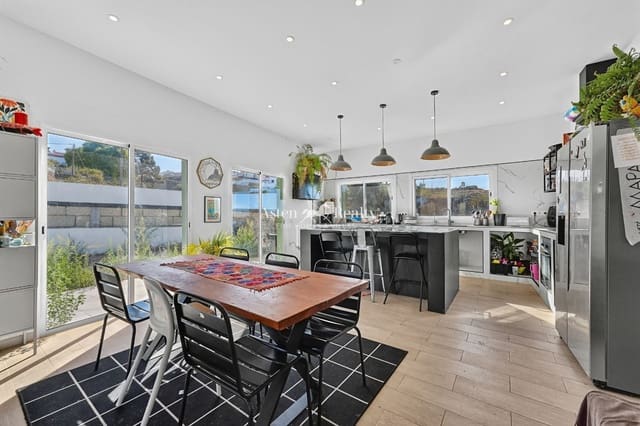 3 sovrum Villa till salu i Taucho, Adeje med garage - 450 000 € (Ref: 10140191)