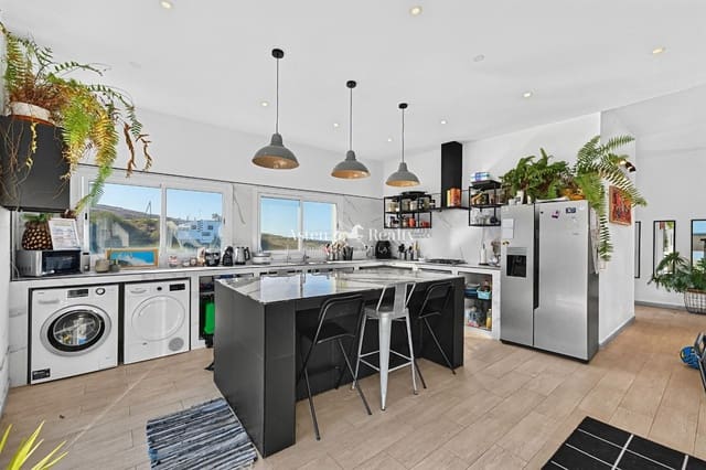3 sovrum Villa till salu i Taucho, Adeje med garage - 450 000 € (Ref: 10140191)