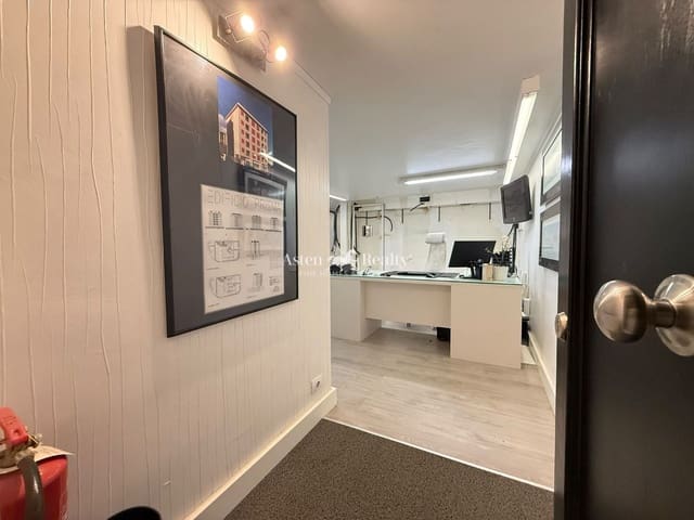 Kontor til salg i Santa Cruz de Tenerife med garage - € 275.000 (Ref: 10144932)