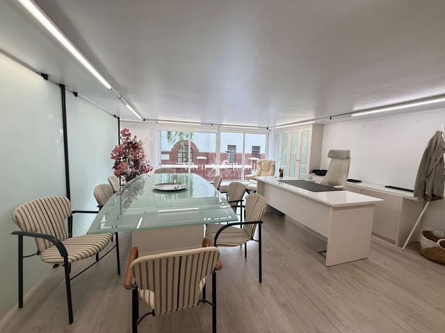 Kontor til salg i Santa Cruz de Tenerife med garage - € 275.000 (Ref: 10144932)