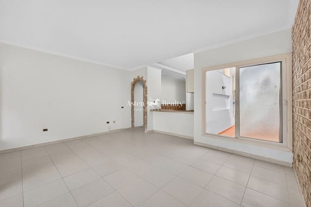 1 makuuhuone Asunto myytävänä paikassa Golf del Sur, San Miguel de Abona mukana uima-altaan 
autotalli - 235 000 € (Ref: 10145672)