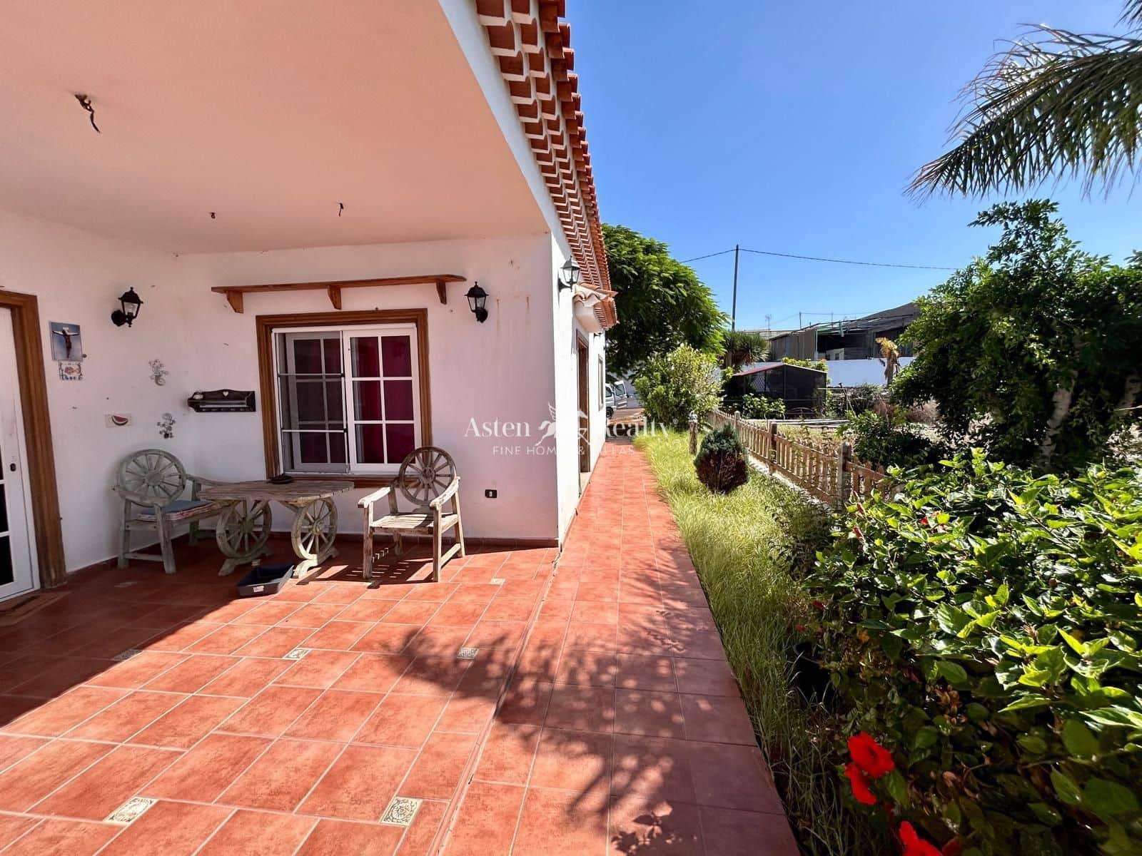 Chalet de 4 habitaciones en San Cristóbal de La Laguna en venta con piscina garaje - 650.000 € (Ref: 10154109)