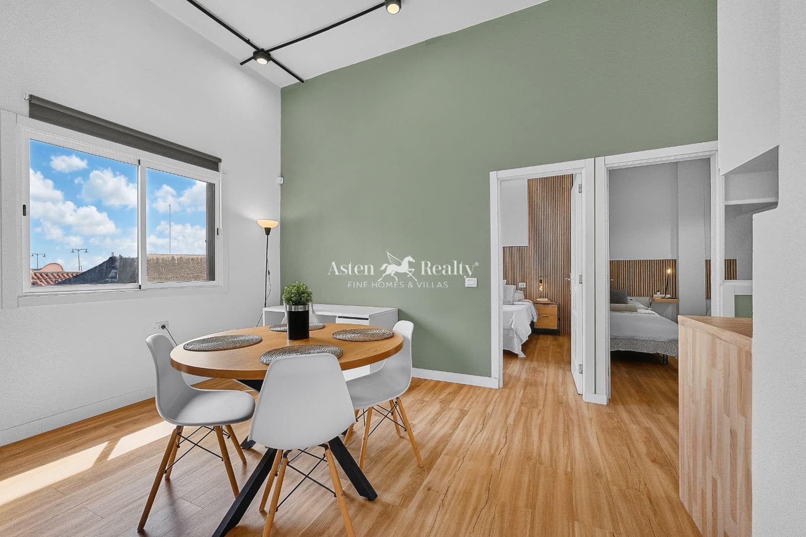 2 slaapkamer Flat te koop in Alcala - € 277.000 (Ref: 10156944)