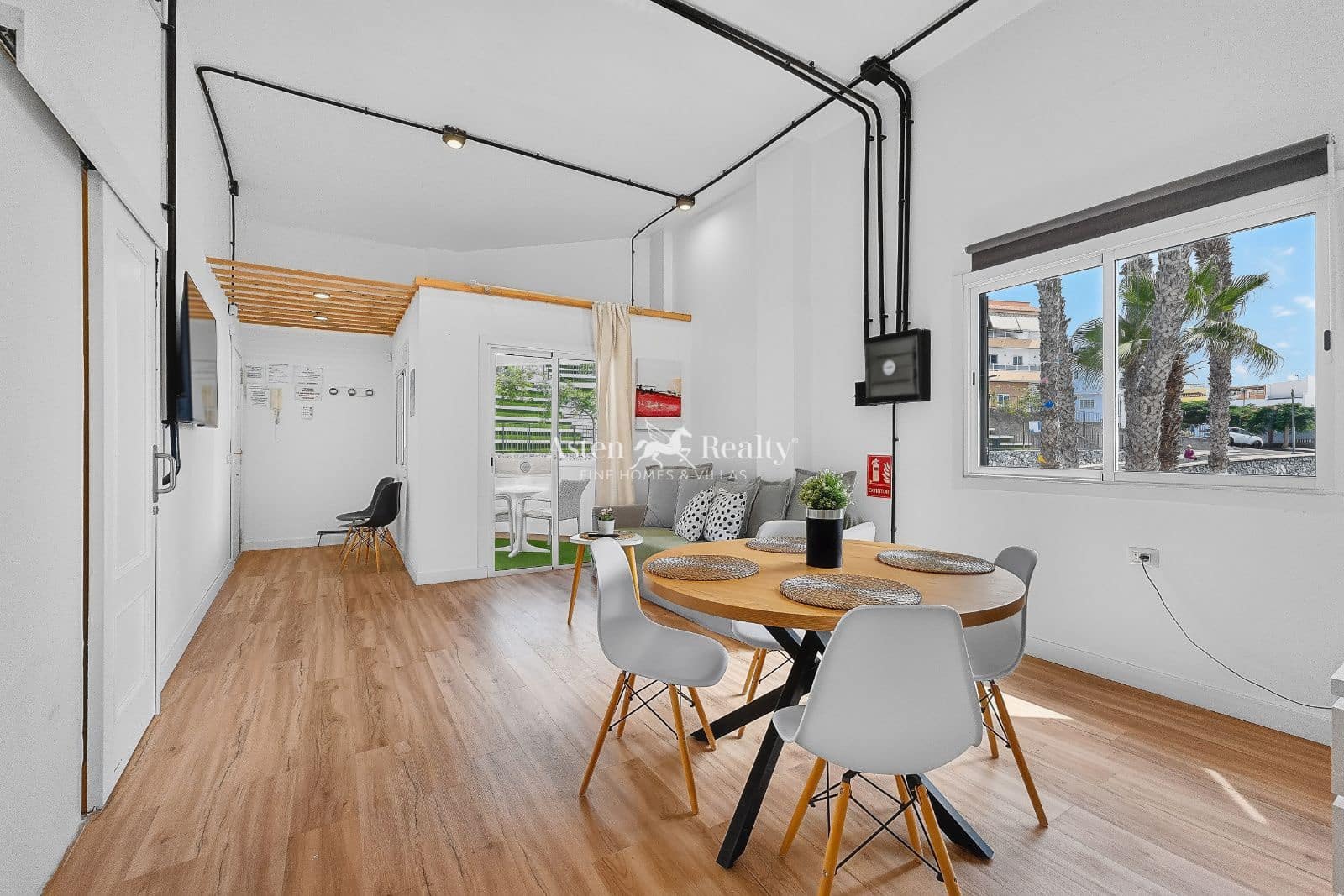 2 slaapkamer Flat te koop in Alcala - € 277.000 (Ref: 10156944)