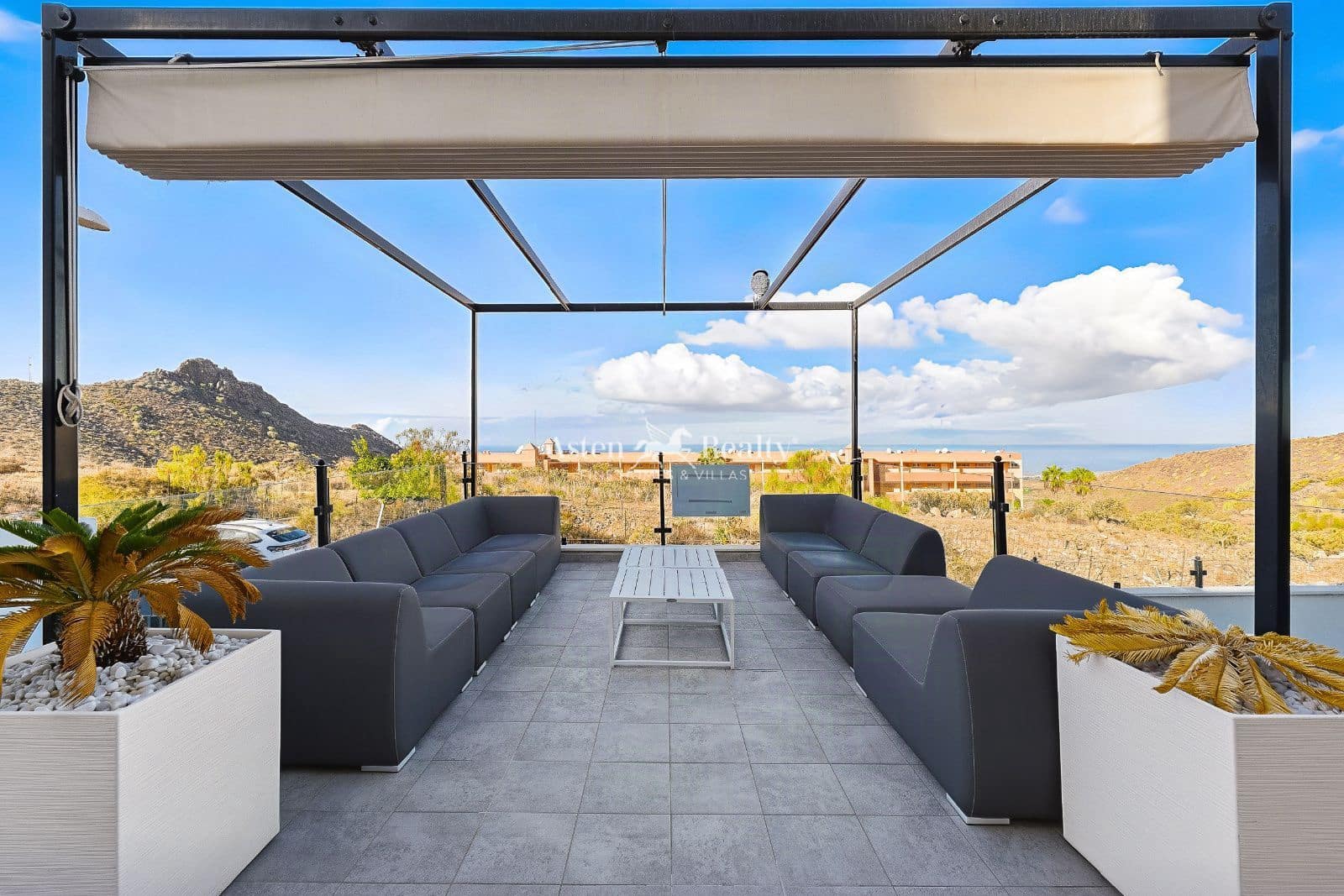 3 Zimmer Villa zu verkaufen in Torviscas mit Pool Garage - 1.430.000 € (Ref: 10160282)