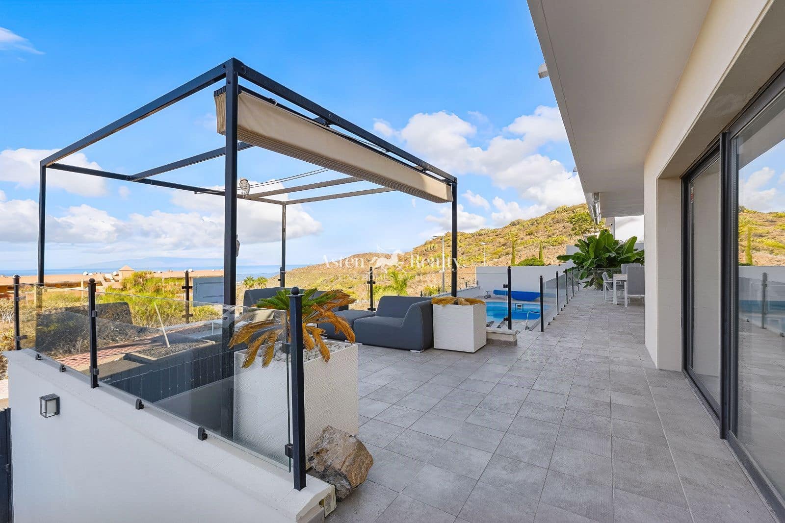 3 Zimmer Villa zu verkaufen in Torviscas mit Pool Garage - 1.430.000 € (Ref: 10160282)