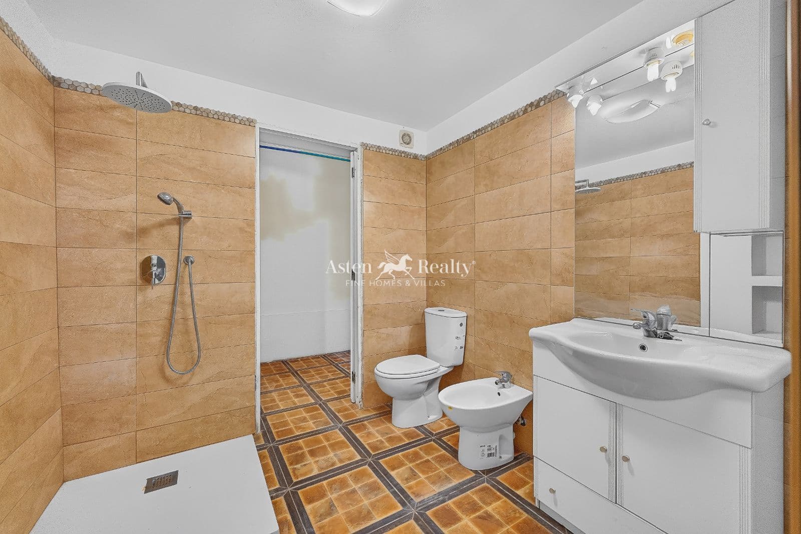 6 soverom Villa til salgs i Barranco Hondo med garasje - € 749 000 (Ref: 10160283)