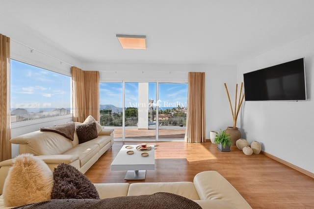 5 Zimmer Villa zu verkaufen in Arona mit Pool Garage - 1.490.000 € (Ref: 10162577)