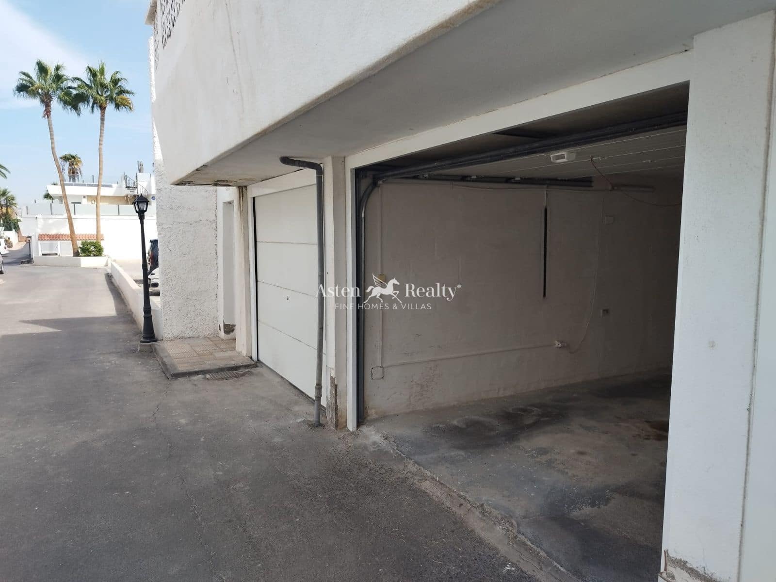 Garage til salg i Costa Adeje - € 50.000 (Ref: 10165694)
