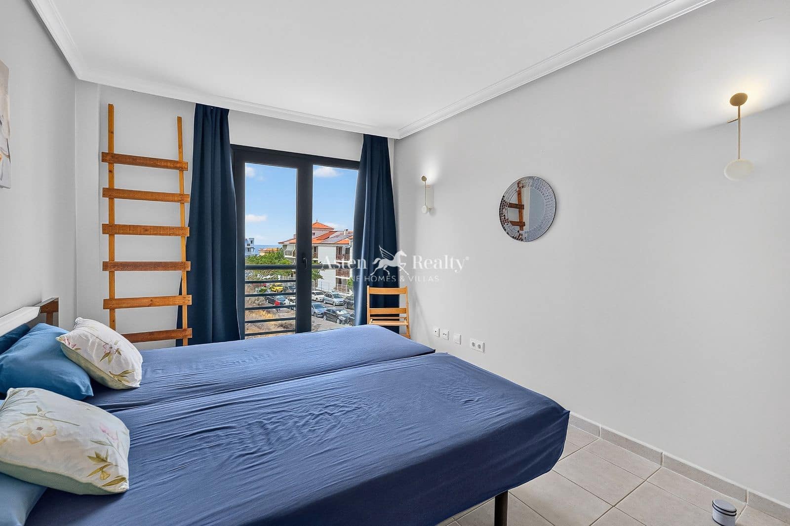 2 soveværelse Lejlighed til salg i Puerto Santiago med swimmingpool garage - € 359.000 (Ref: 10167449)
