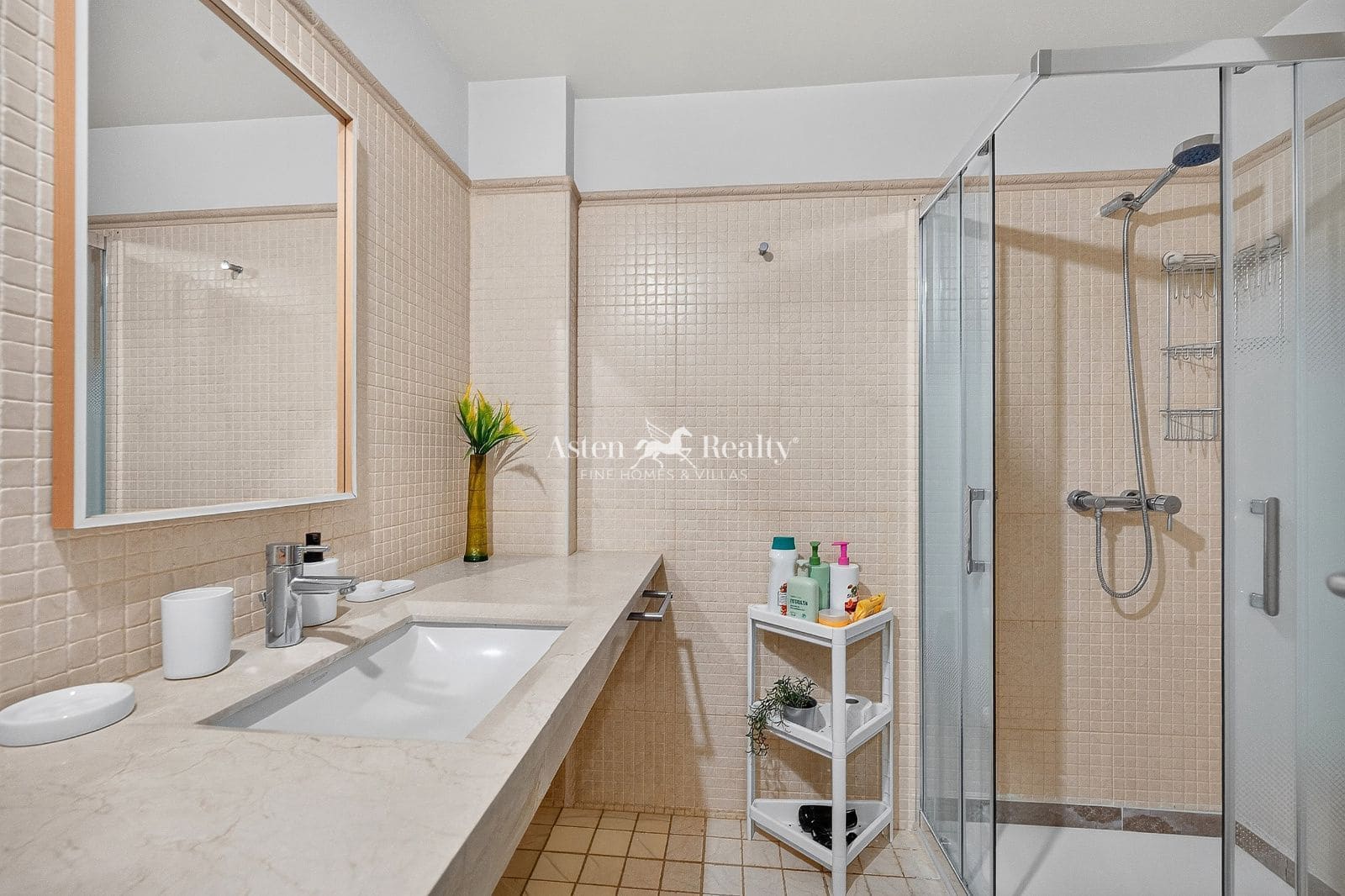 2 soveværelse Lejlighed til salg i Puerto Santiago med swimmingpool garage - € 359.000 (Ref: 10167449)