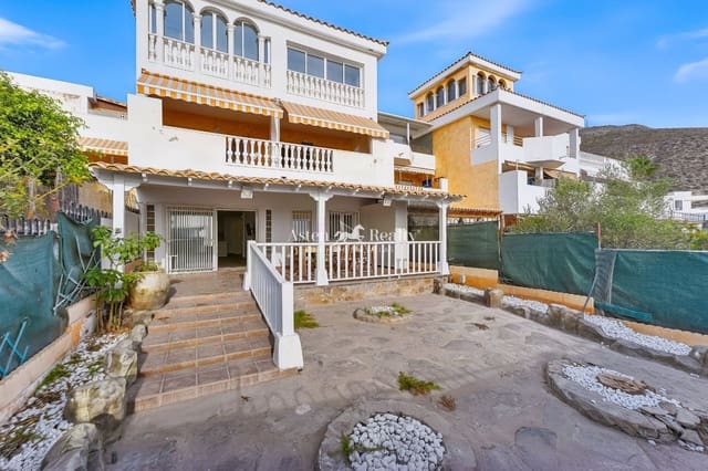 2 soveværelse Lejlighed til salg i Los Cristianos, Arona med swimmingpool garage - € 540.000 (Ref: 10167543)
