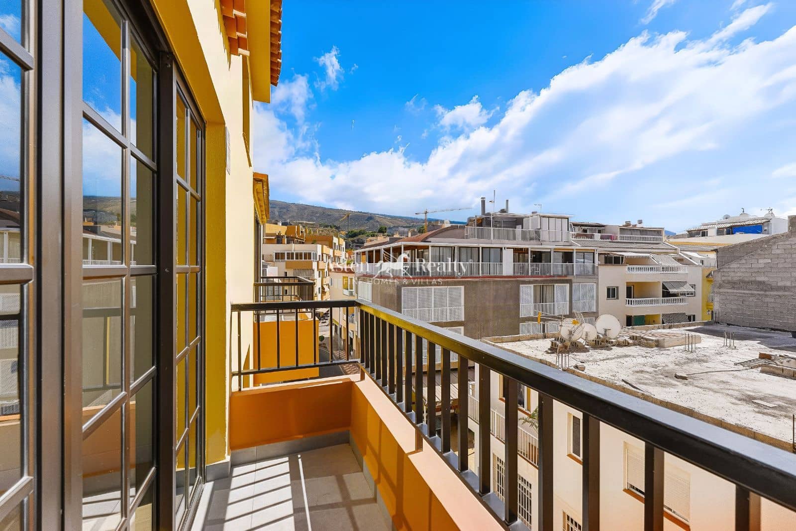 2 Zimmer Wohnung zu verkaufen in Puerto Santiago mit Pool - 299.000 € (Ref: 10167544)