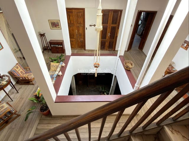 10 soverom Villa til salgs i Vilaflor - € 495 000 (Ref: 10170248)