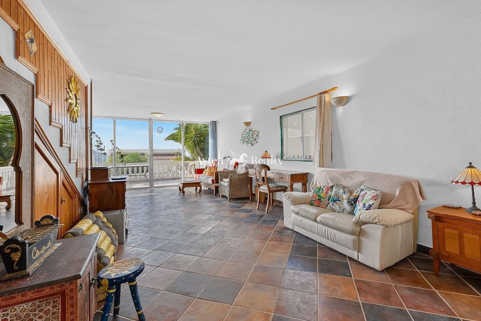 5 bedroom Villa for sale in Chayofa with pool - € 650,000 (Ref: 10175645)