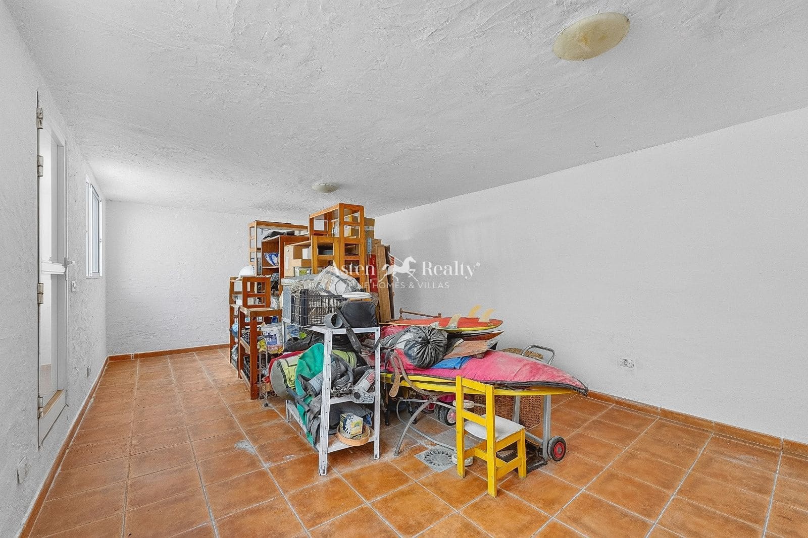 5 bedroom Villa for sale in Chayofa with pool - € 650,000 (Ref: 10175645)