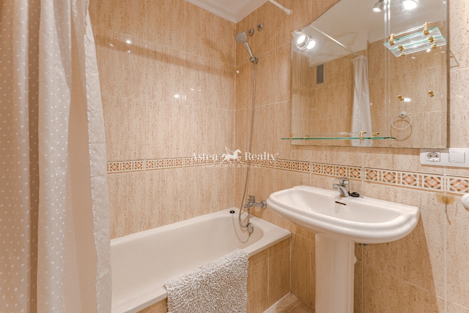 3 sovrum Lägenhet till salu i Callao Salvaje med pool garage - 310 000 € (Ref: 10183503)