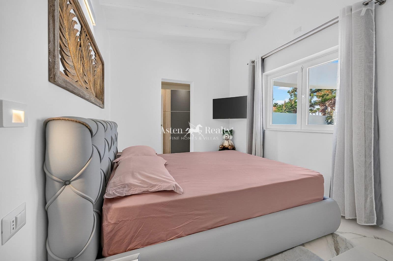 3 Zimmer Villa zu verkaufen in Costa Adeje mit Pool Garage - 1.490.000 € (Ref: 10185458)
