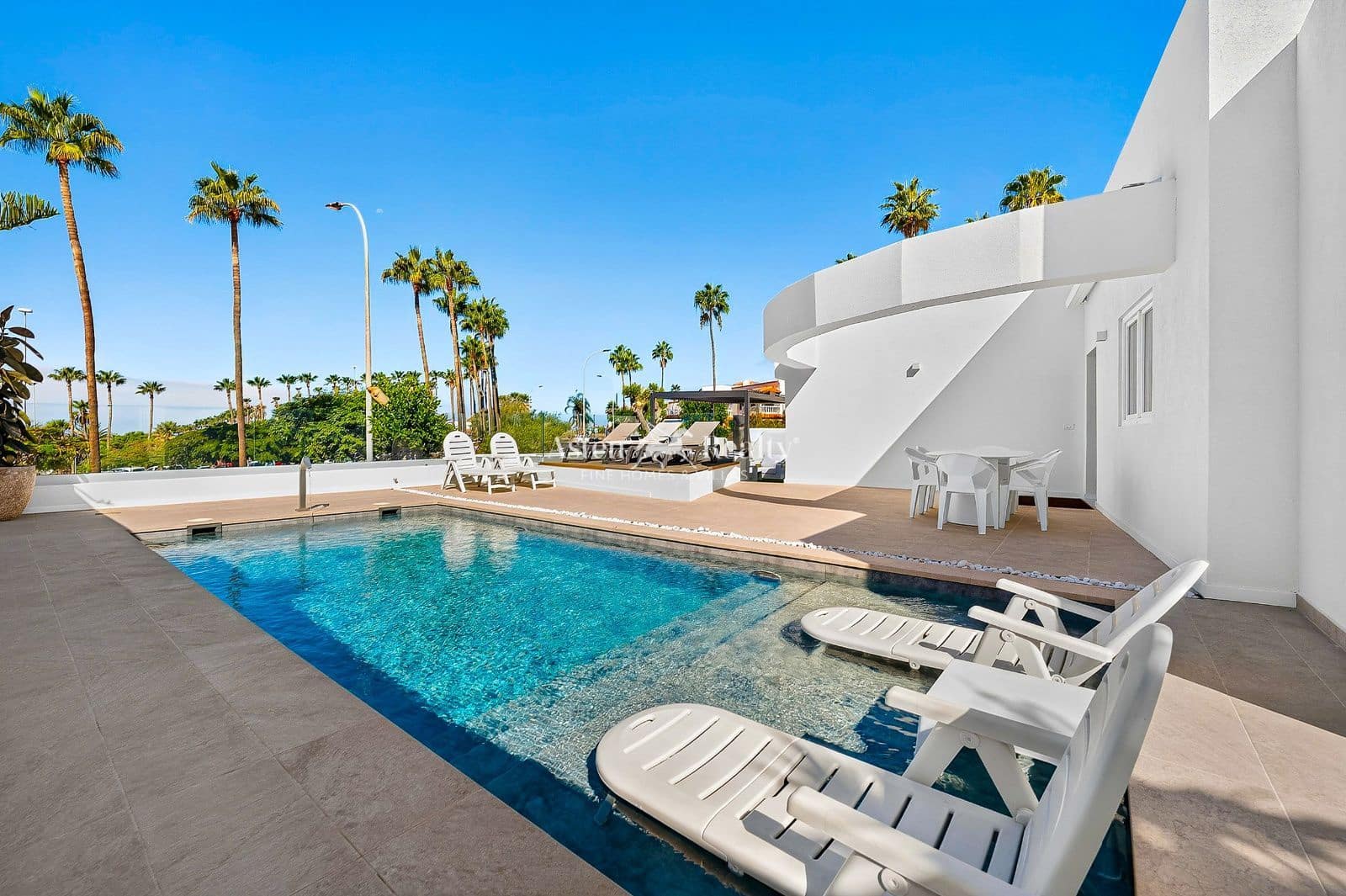 3 Zimmer Villa zu verkaufen in Costa Adeje mit Pool Garage - 1.490.000 € (Ref: 10185458)