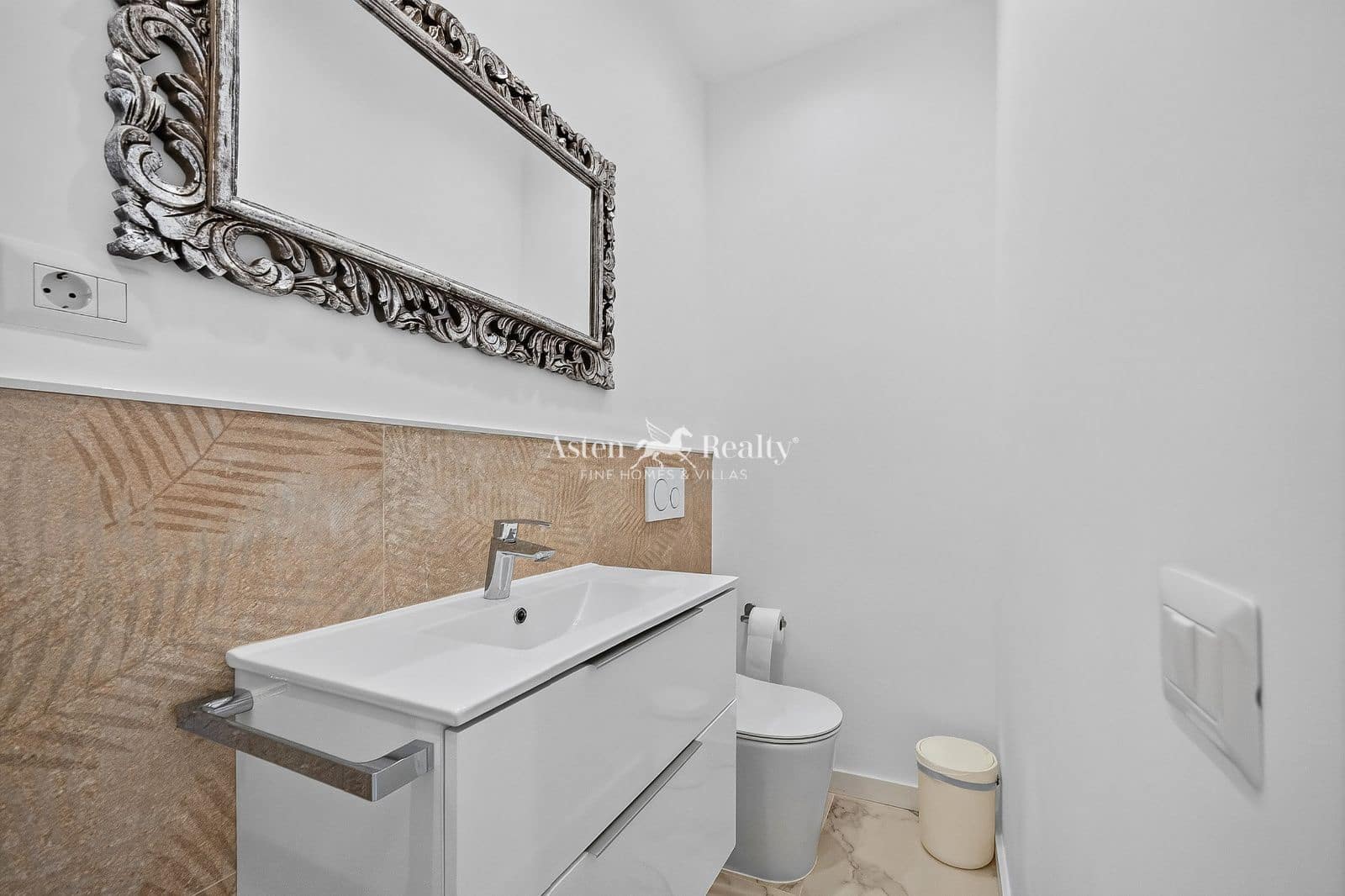 3 Zimmer Villa zu verkaufen in Costa Adeje mit Pool Garage - 1.490.000 € (Ref: 10185458)