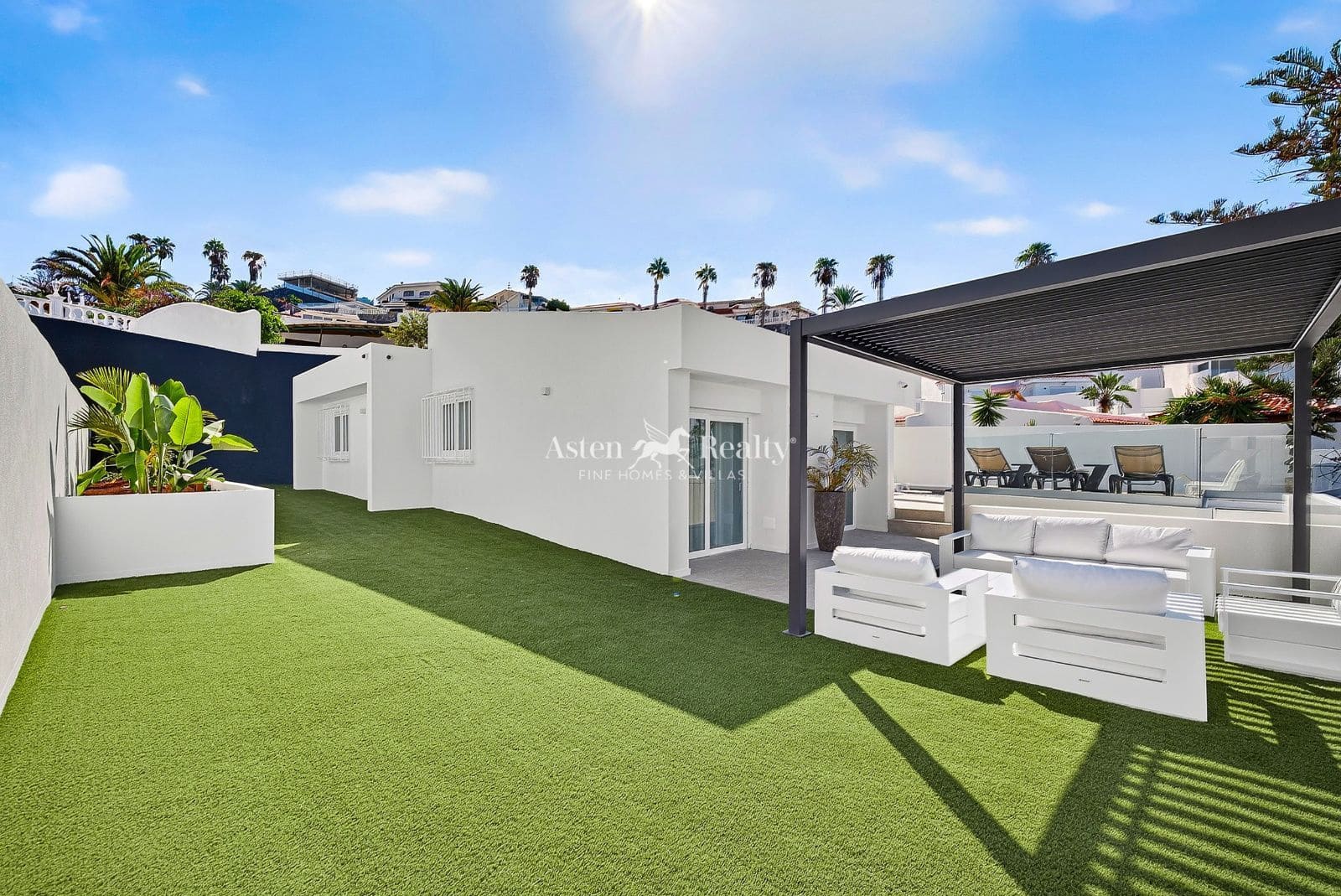 3 Zimmer Villa zu verkaufen in Costa Adeje mit Pool Garage - 1.490.000 € (Ref: 10185458)