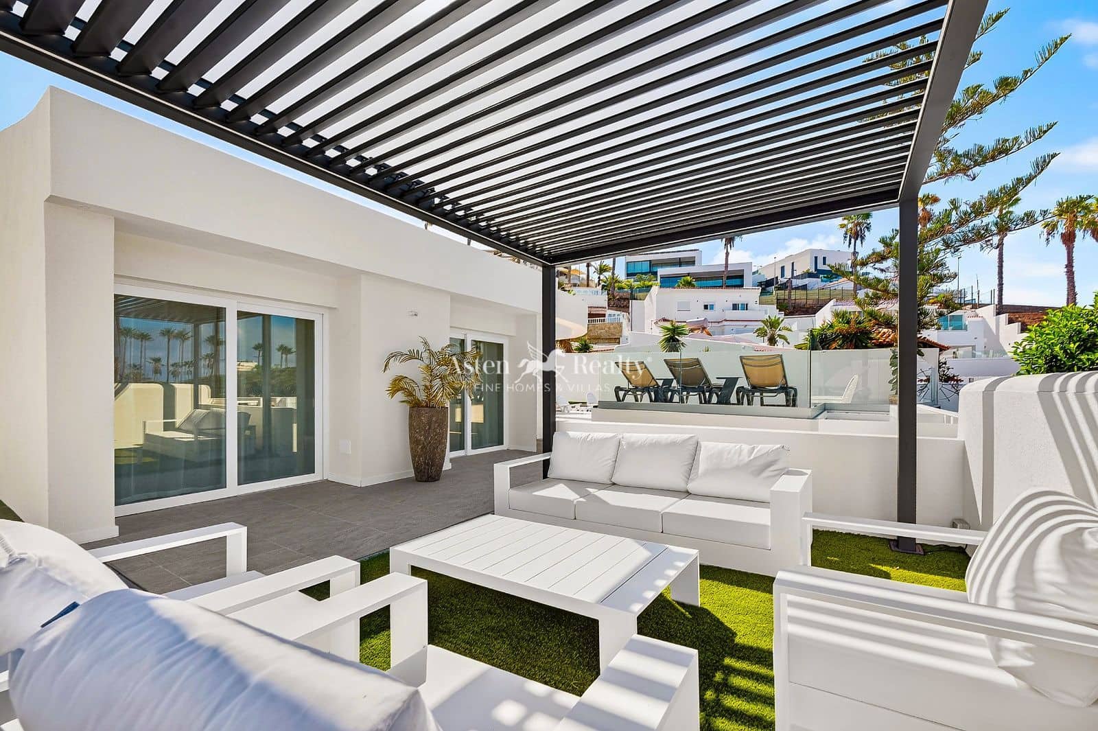 3 Zimmer Villa zu verkaufen in Costa Adeje mit Pool Garage - 1.490.000 € (Ref: 10185458)