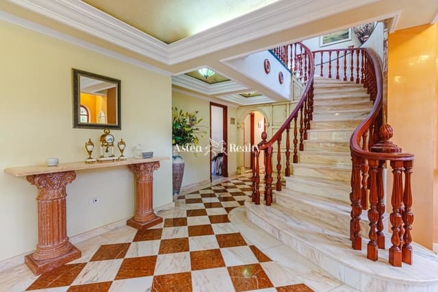 6 sovrum Villa till salu i Valle de San Lorenzo, Arona med pool garage - 2 290 000 € (Ref: 5764488)