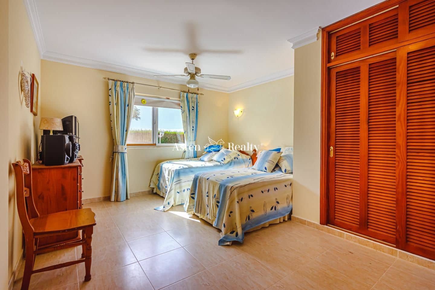 6 soveværelse Villa til salg i Valle de San Lorenzo med swimmingpool garage - € 2.290.000 (Ref: 5764488)