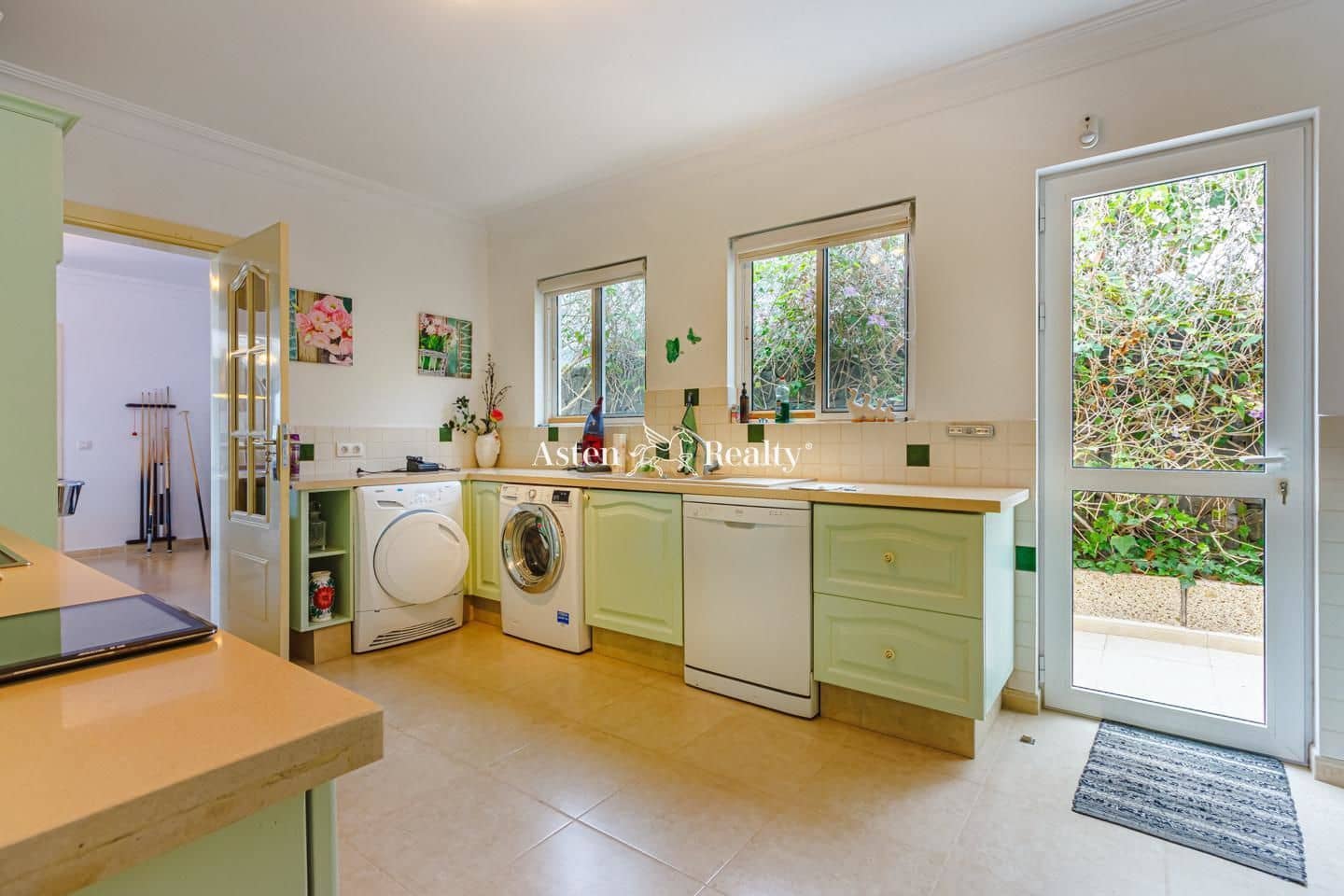 6 soveværelse Villa til salg i Valle de San Lorenzo med swimmingpool garage - € 2.290.000 (Ref: 5764488)