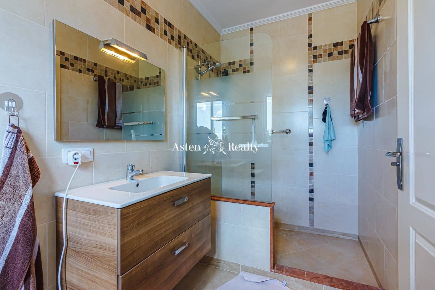 6 soveværelse Villa til salg i Valle de San Lorenzo med swimmingpool garage - € 2.290.000 (Ref: 5764488)