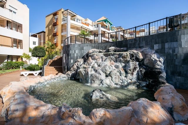 3 slaapkamer Huis te huur in Los Cristianos, Arona met zwembad garage - € 4.000 (Ref: 5764519)