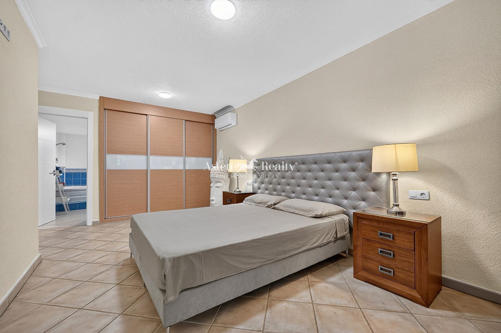 3 slaapkamer Huis te huur in Los Cristianos met zwembad garage - € 4.000 (Ref: 5764519)