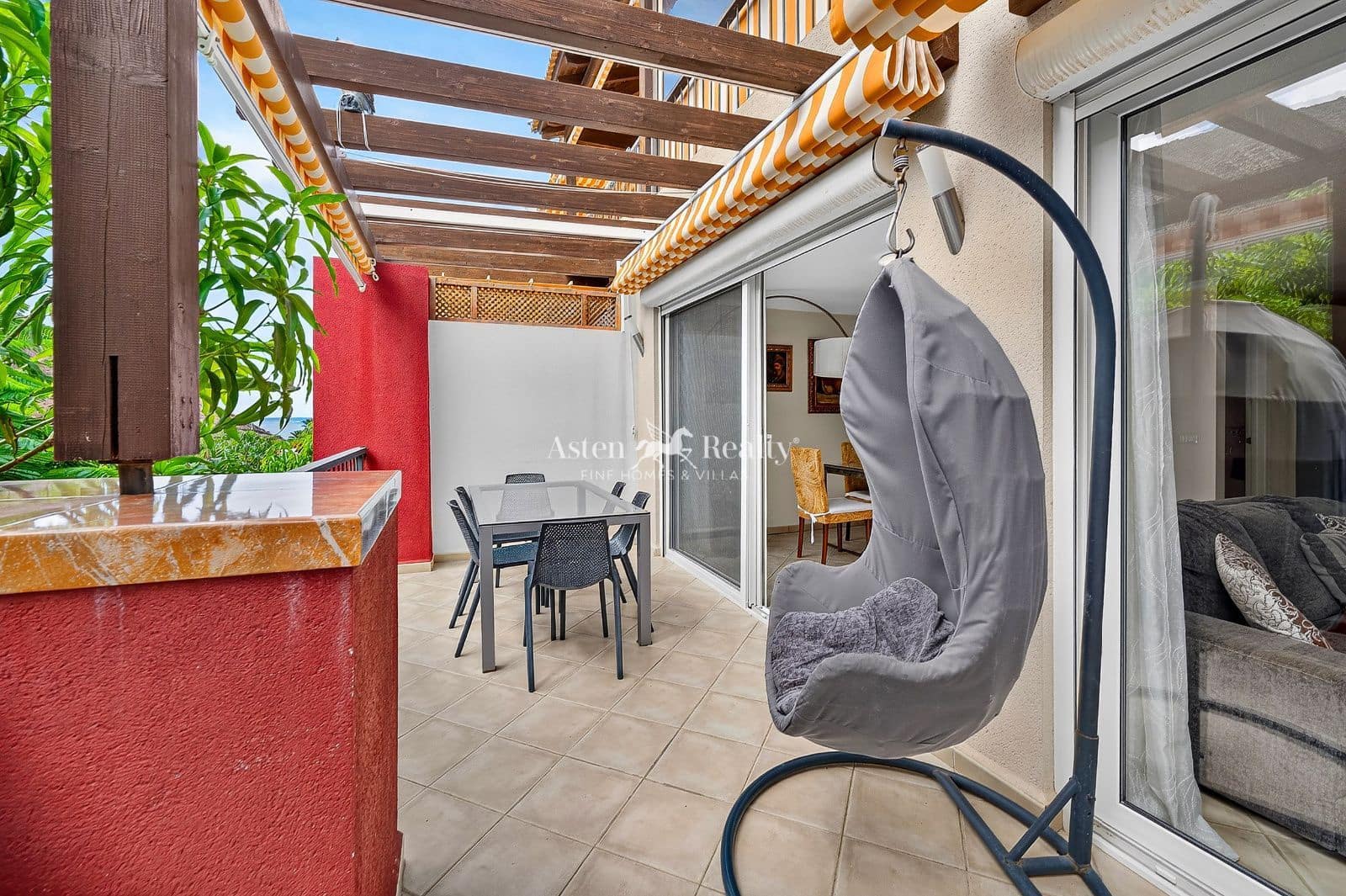 3 slaapkamer Huis te huur in Los Cristianos met zwembad garage - € 4.000 (Ref: 5764519)