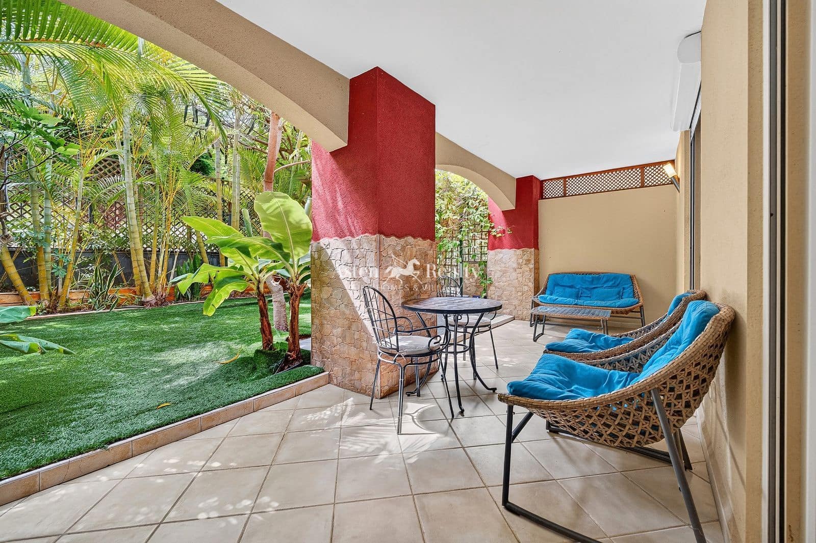 3 slaapkamer Huis te huur in Los Cristianos met zwembad garage - € 4.000 (Ref: 5764519)