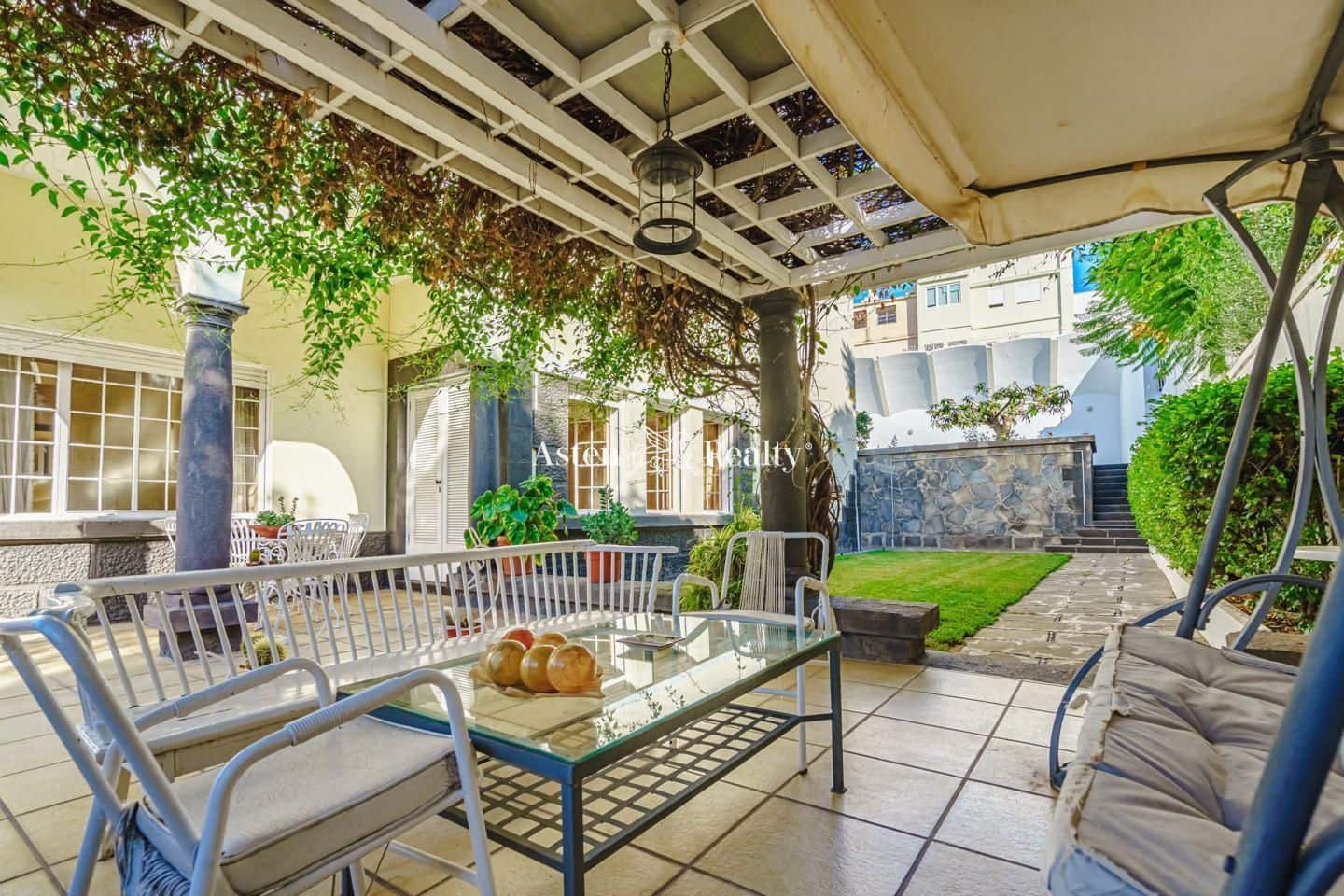 8 sovrum Hus till salu i Santa Cruz de Tenerife med pool - 3 100 000 € (Ref: 5765023)