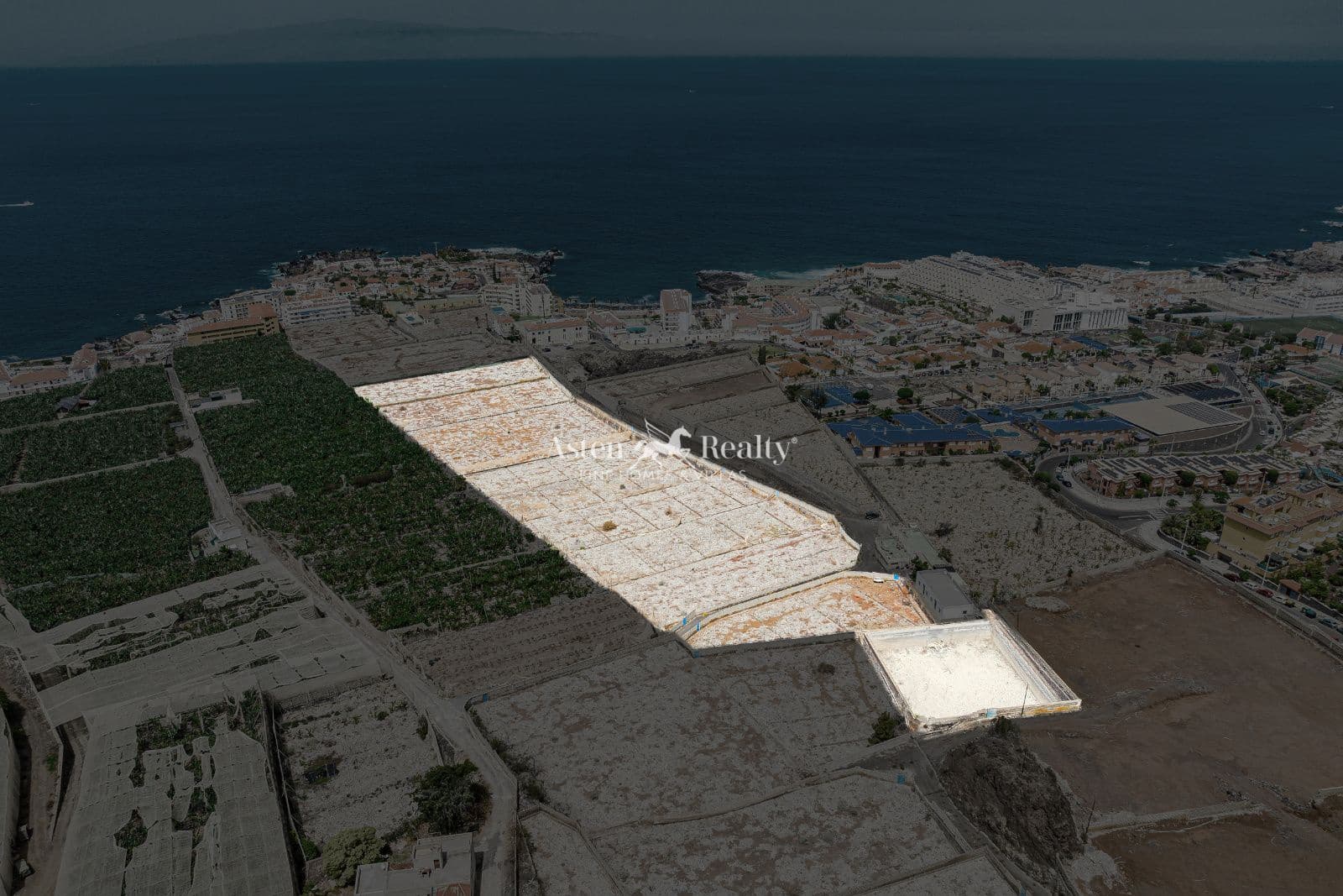 Byggegrund til salg i Puerto Santiago - € 3.990.000 (Ref: 5765044)