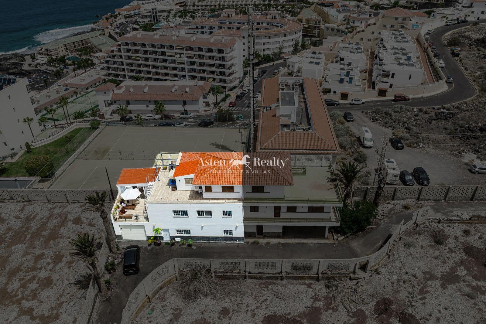 Byggegrund til salg i Puerto Santiago - € 3.990.000 (Ref: 5765044)