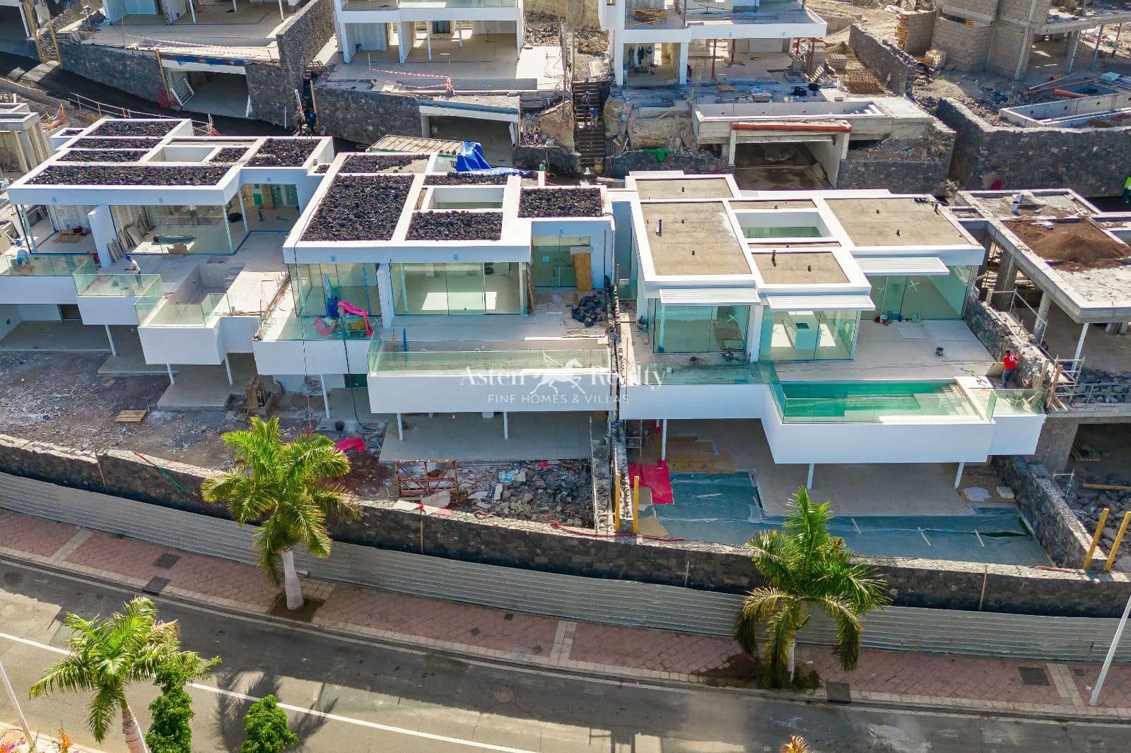 4 soveværelse Byhus til salg i Costa Adeje med swimmingpool garage - € 2.889.000 (Ref: 6239813)