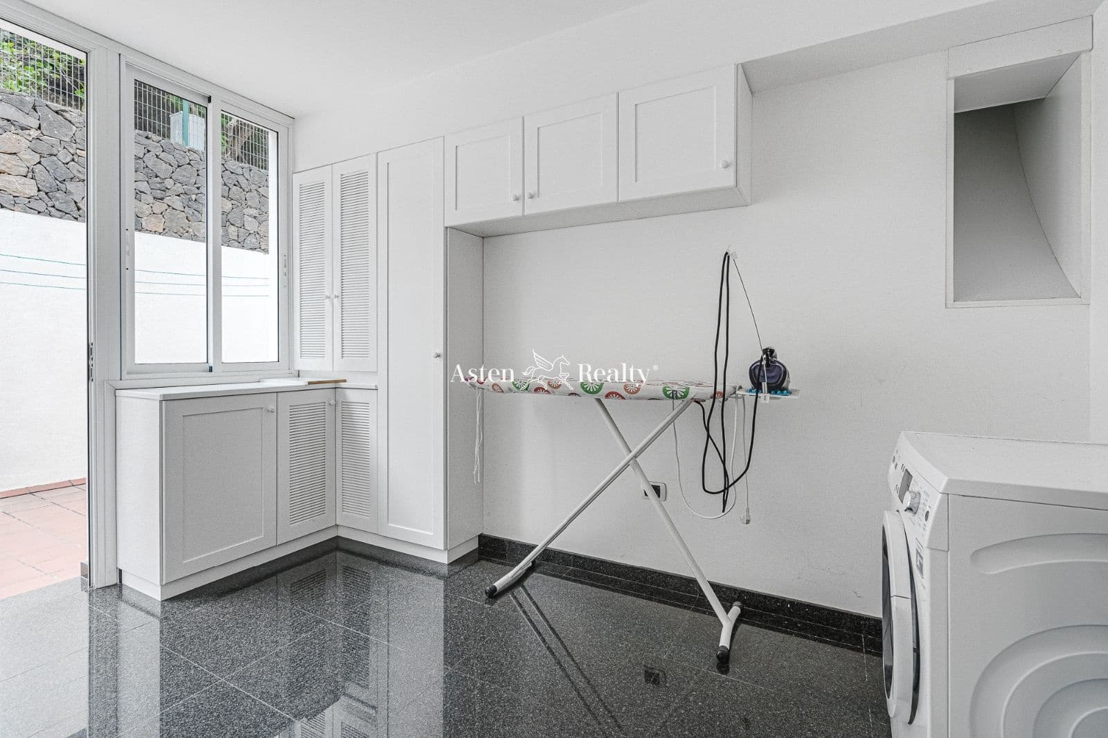 3 soveværelse Byhus til salg i El Sauzal med swimmingpool garage - € 900.000 (Ref: 6262244)