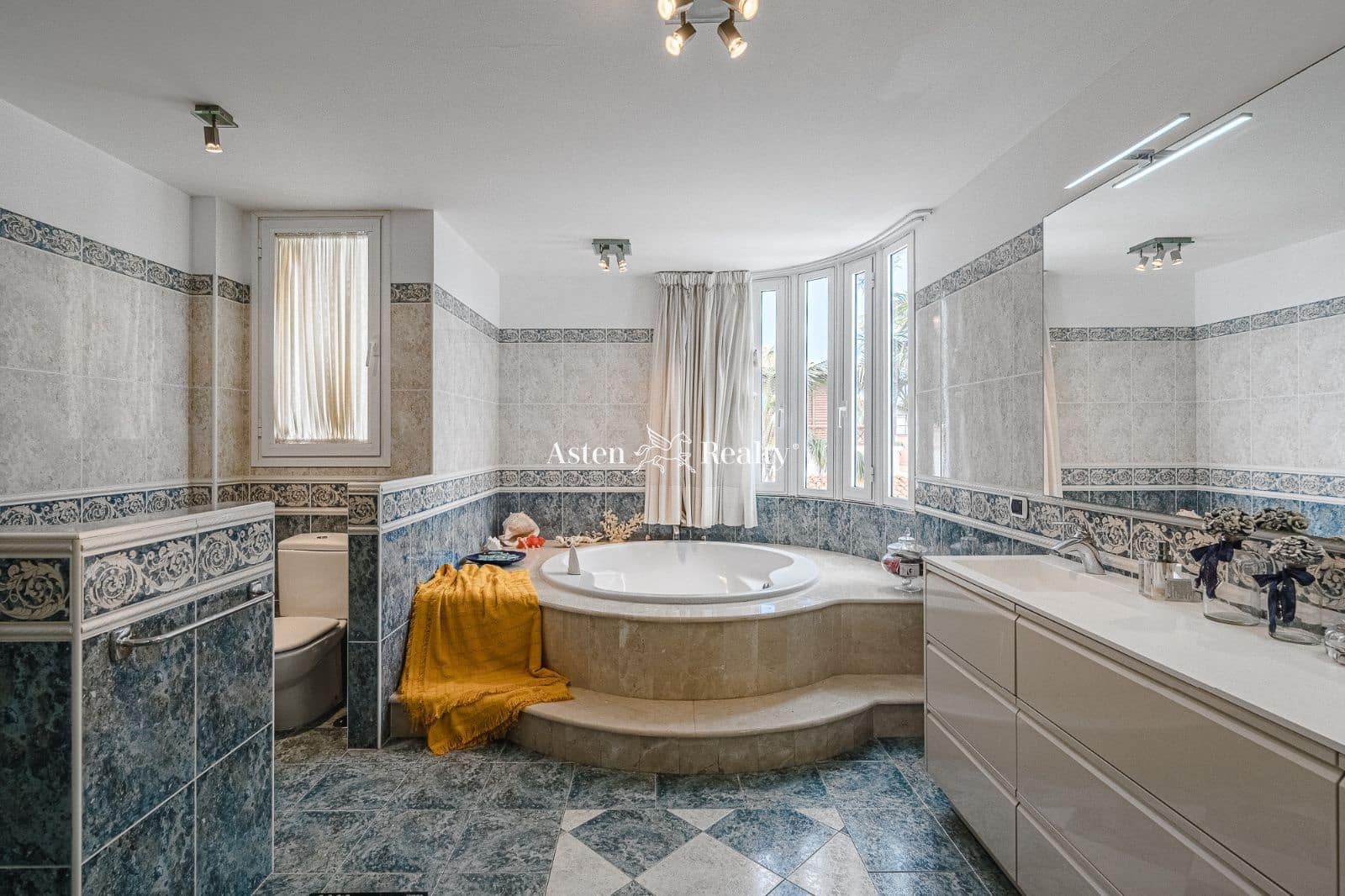 3 soveværelse Byhus til salg i El Sauzal med swimmingpool garage - € 900.000 (Ref: 6262244)