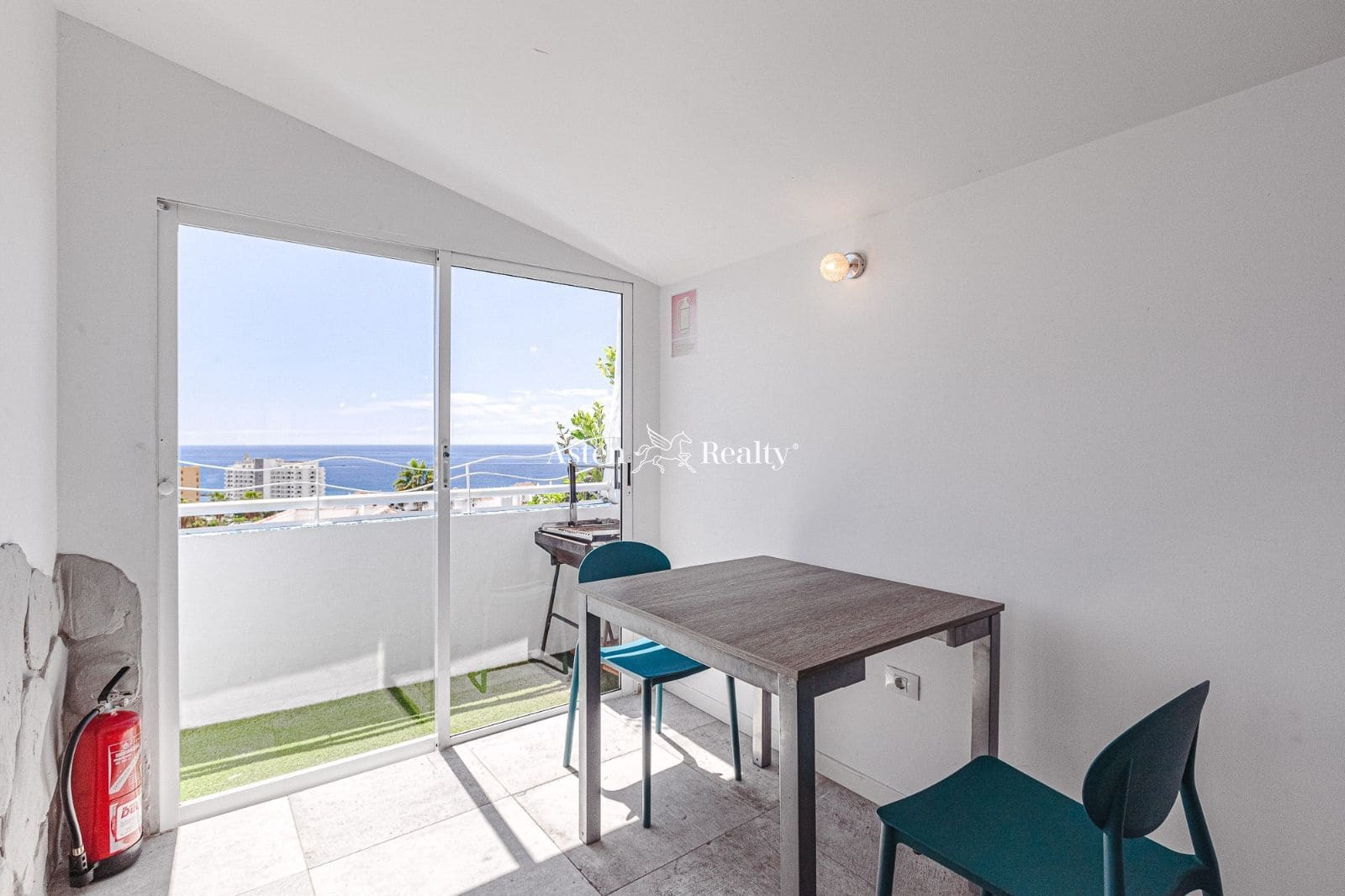 Chalet de 3 habitaciones en Costa Adeje en venta con piscina garaje - 1.100.000 € (Ref: 6306151)