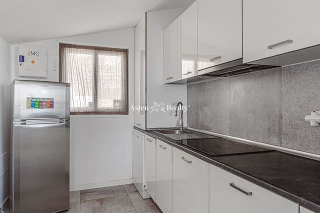 Chalet de 3 habitaciones en San Eugenio Alto, Adeje en venta con piscina garaje - 1.100.000 € (Ref: 6306151)