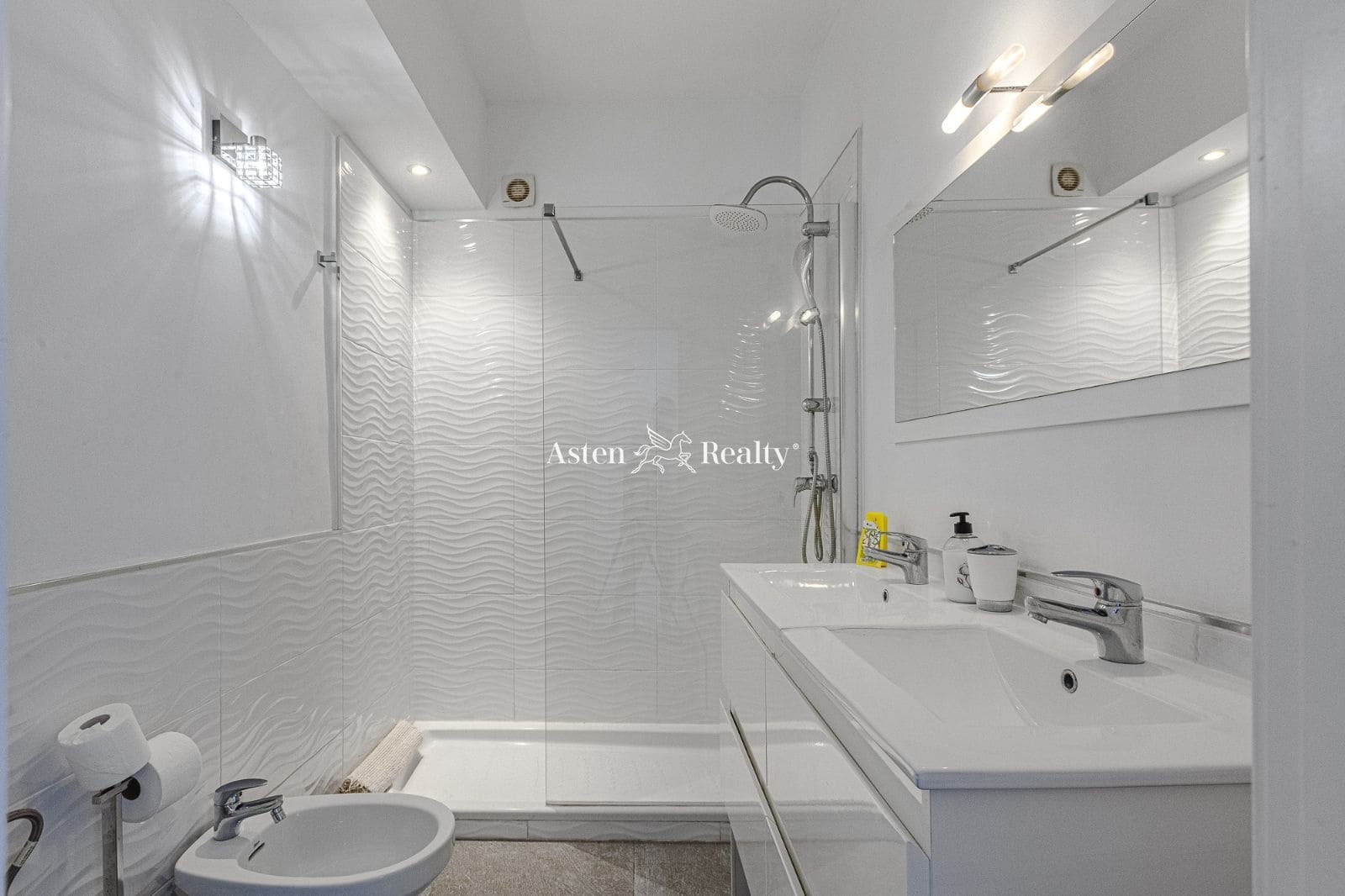 Chalet de 3 habitaciones en Costa Adeje en venta con piscina garaje - 1.100.000 € (Ref: 6306151)