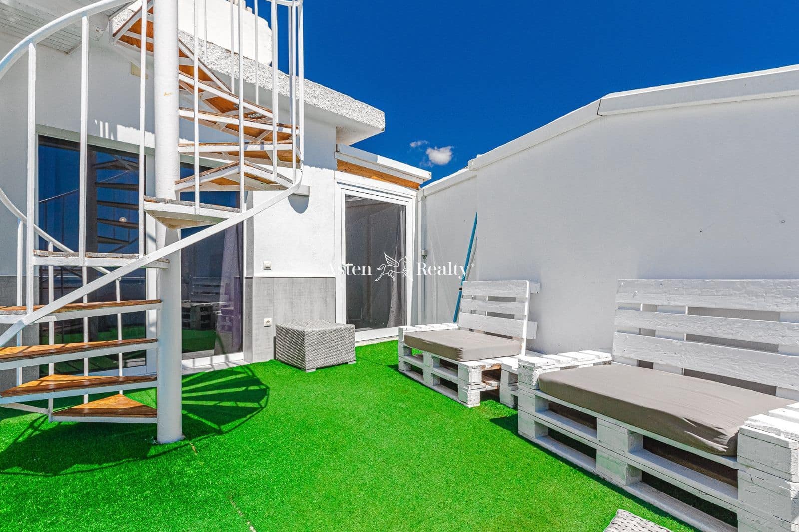 Chalet de 3 habitaciones en Costa Adeje en venta con piscina garaje - 1.100.000 € (Ref: 6306151)