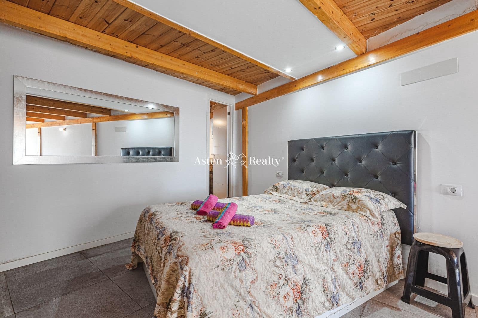 Chalet de 3 habitaciones en Costa Adeje en venta con piscina garaje - 1.100.000 € (Ref: 6306151)