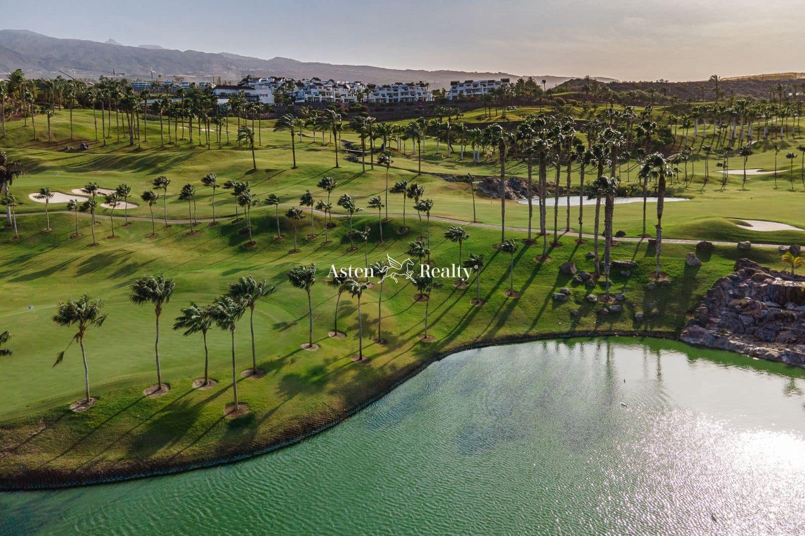 4 soveværelse Lejlighed til salg i Guia de Isora med swimmingpool garage - € 2.200.000 (Ref: 6658806)