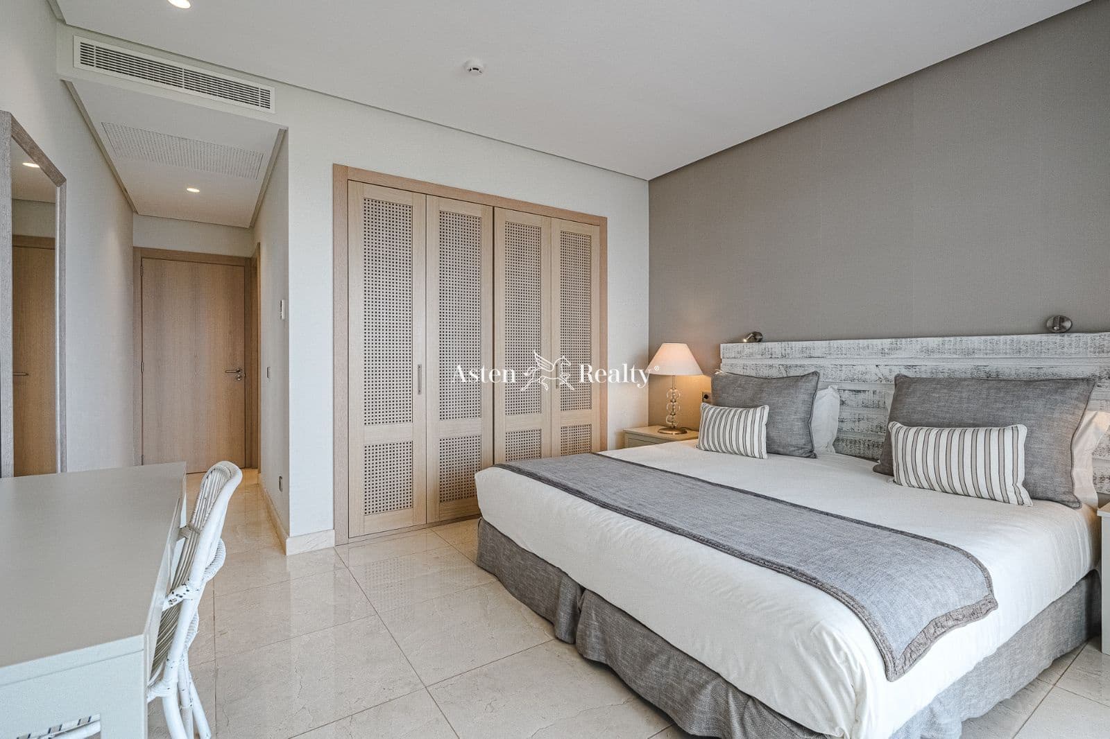 4 soveværelse Lejlighed til salg i Guia de Isora med swimmingpool garage - € 2.200.000 (Ref: 6658806)