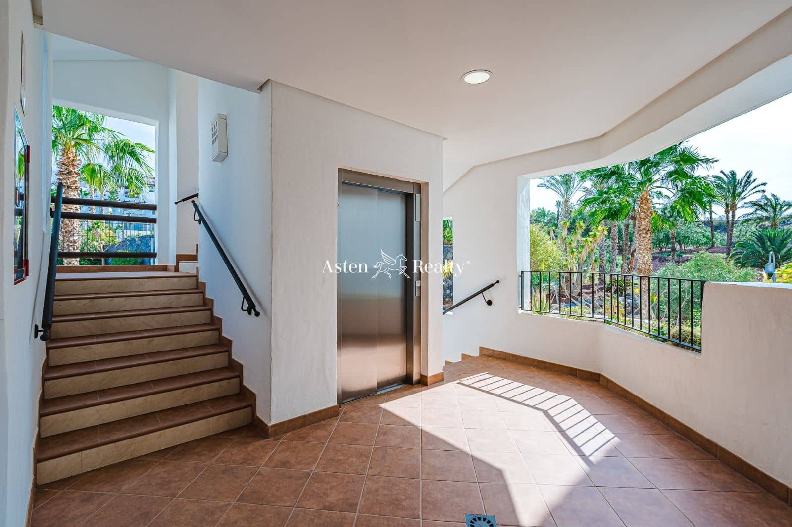 4 soveværelse Lejlighed til salg i Guia de Isora med swimmingpool garage - € 2.200.000 (Ref: 6658806)