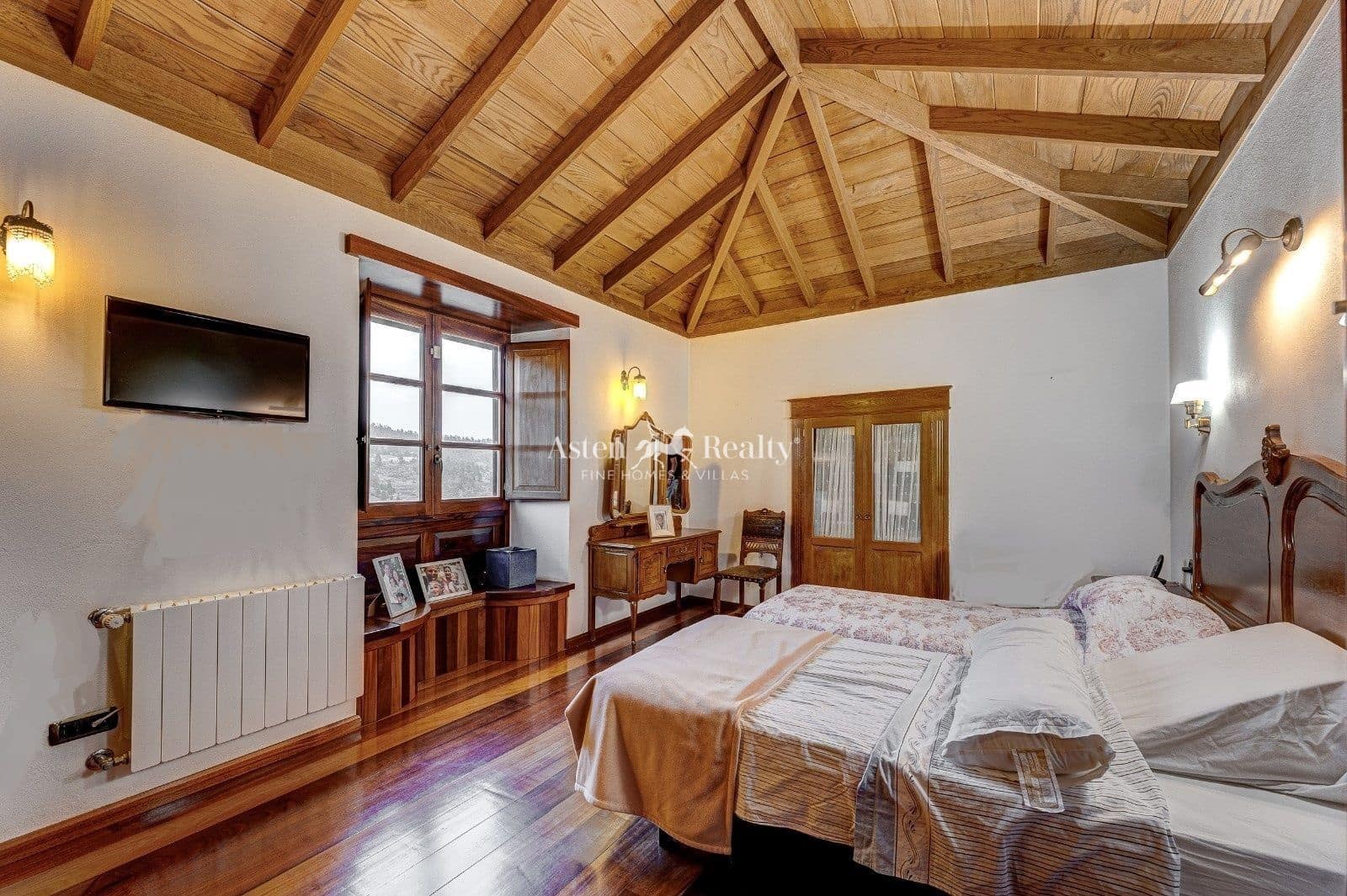 4 bedroom Villa for sale in Vilaflor - € 535,000 (Ref: 6728204)