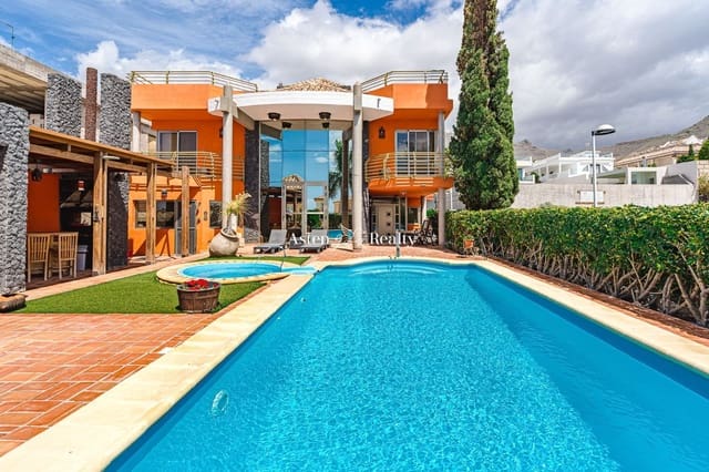 5 quarto Casa em Banda para venda em Torviscas, Adeje com piscina - 2 310 000 € (Ref: 6770313)